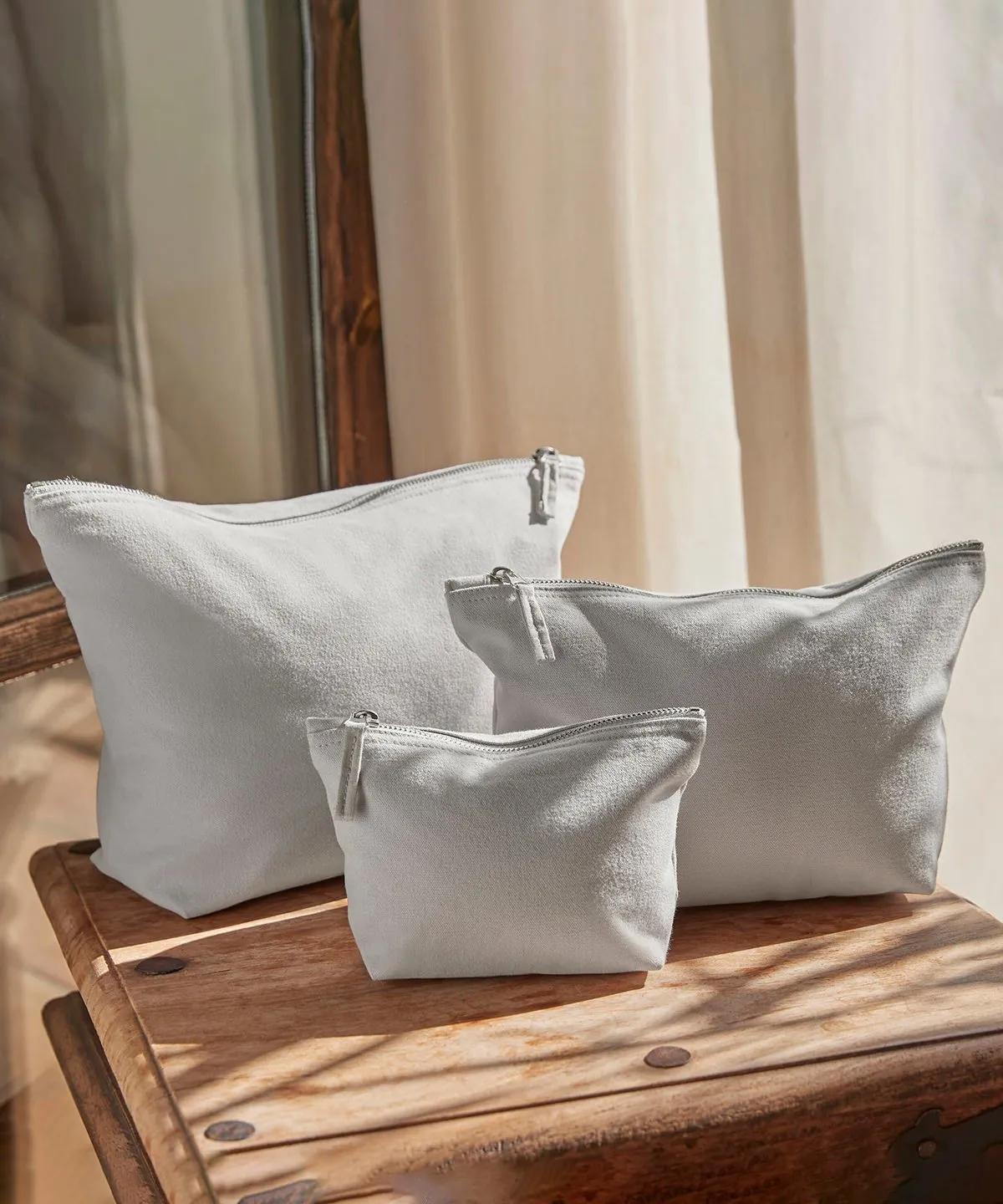 Canvas accessory bag view 2